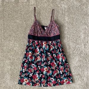 Xhilaration Spaghetti Strap Floral V Neck Dress
